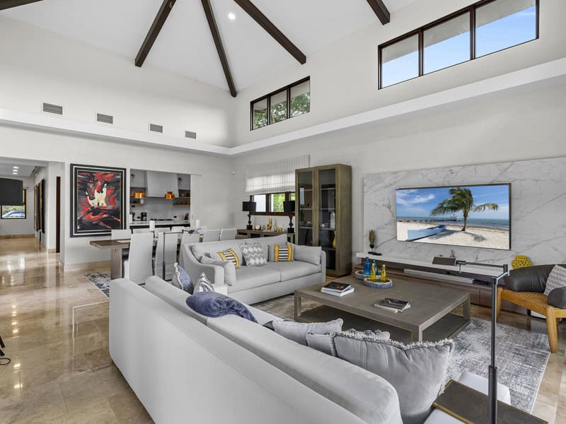 Luxury 6BR Home in a Sought-After Beachfront Community
