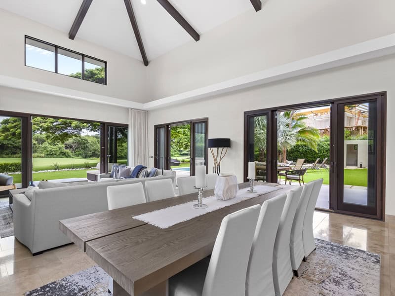Luxury 6BR Home in a Sought-After Beachfront Community