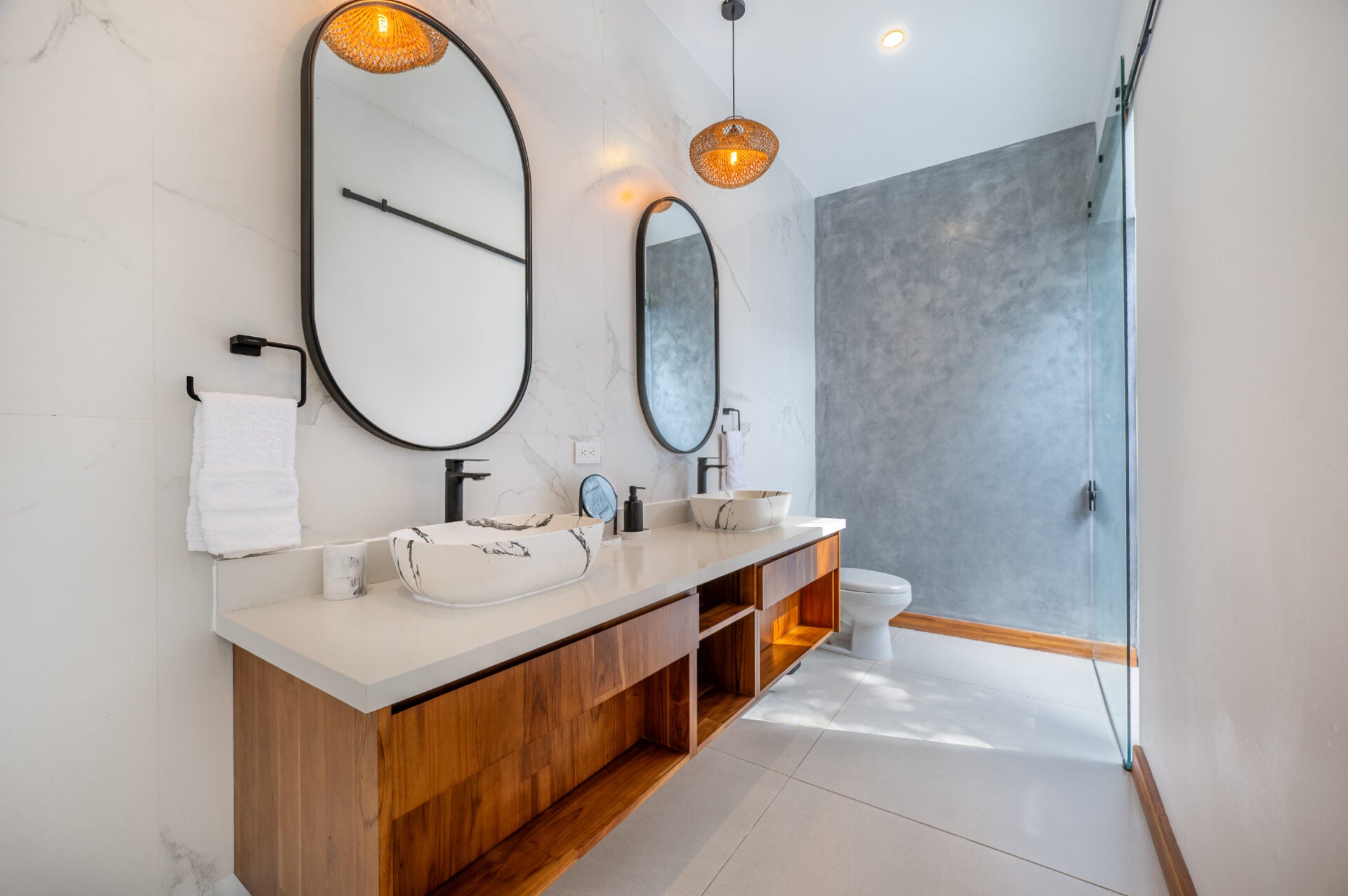 Villa Brisa Marina – Modern Tropical Luxury – Tony & Anna Velez