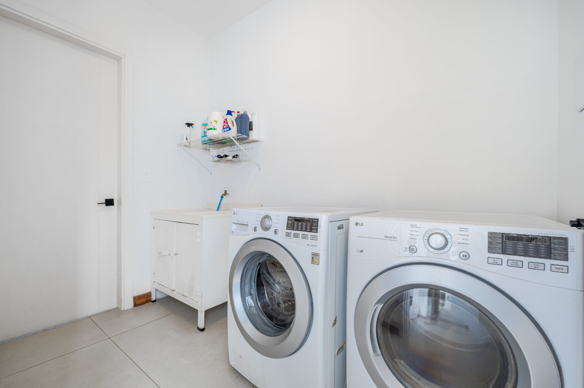 Villa Brisa Marina – Modern Tropical Luxury