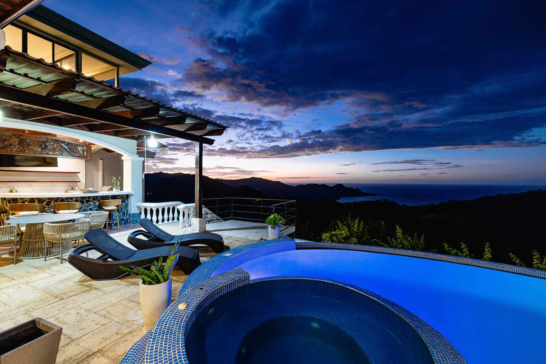 Casa Vista de Paraíso - Stunning Ocean & Volcano Views | Lomas del Mar