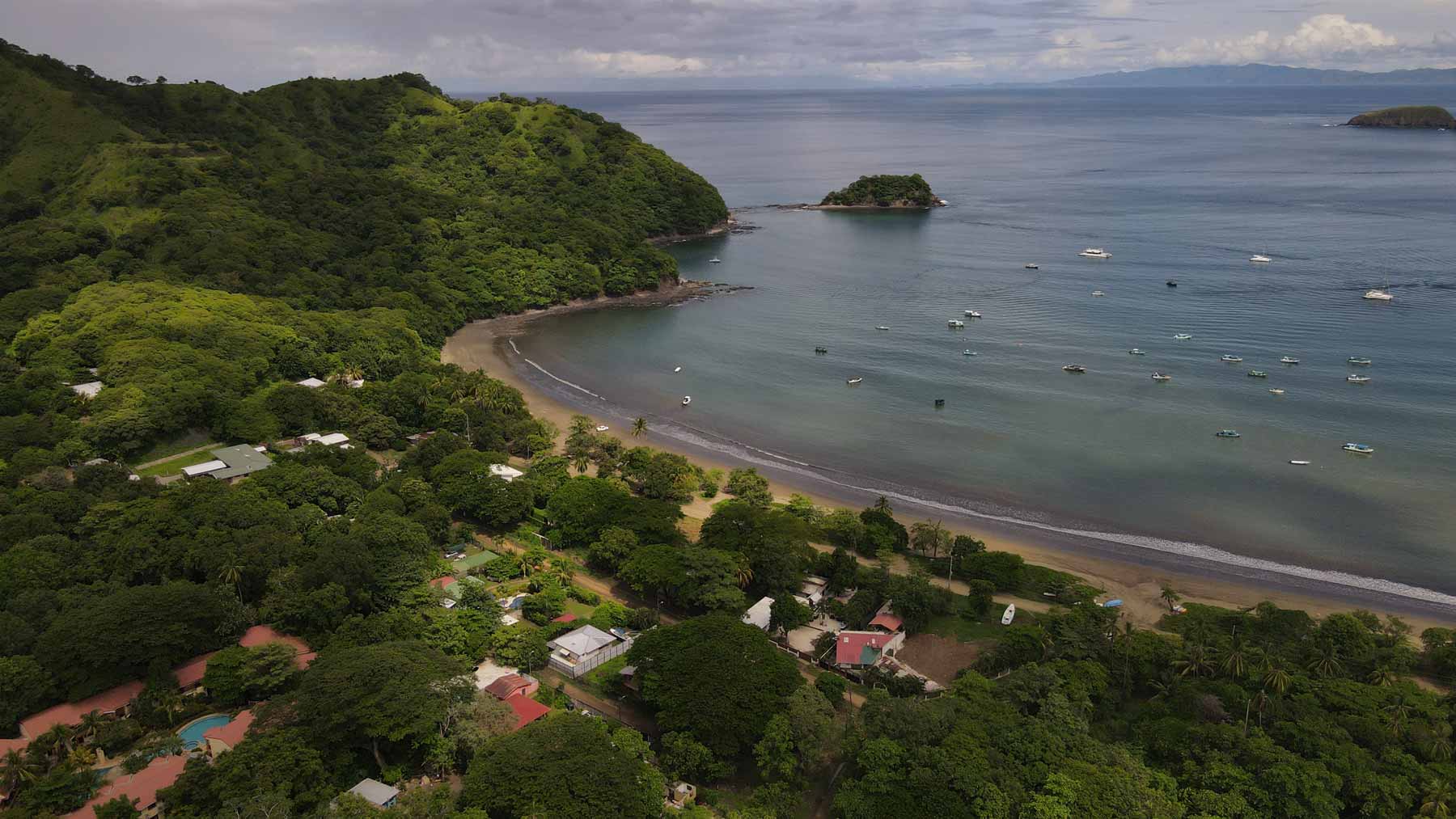 Casa Aura Marina – Beachfront Living in Playas del Coco