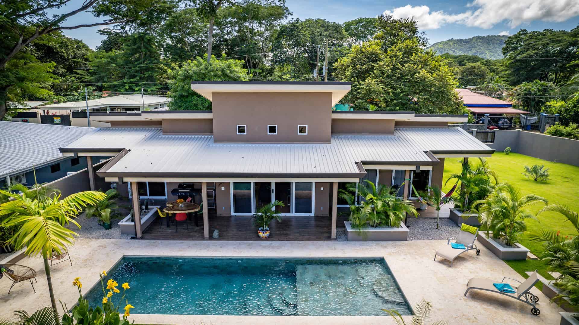 CASA LAUREL