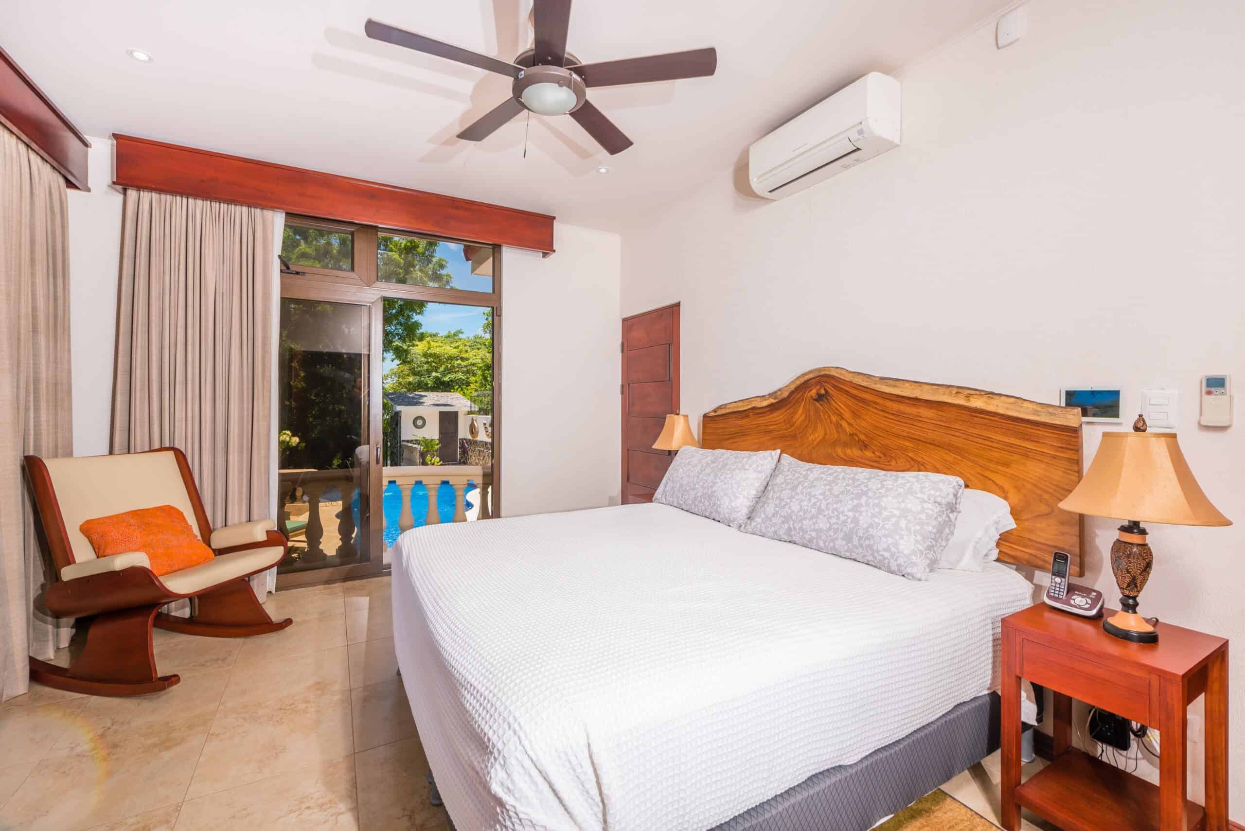 Casa Louzon – Your Tropical Hilltop Retreat