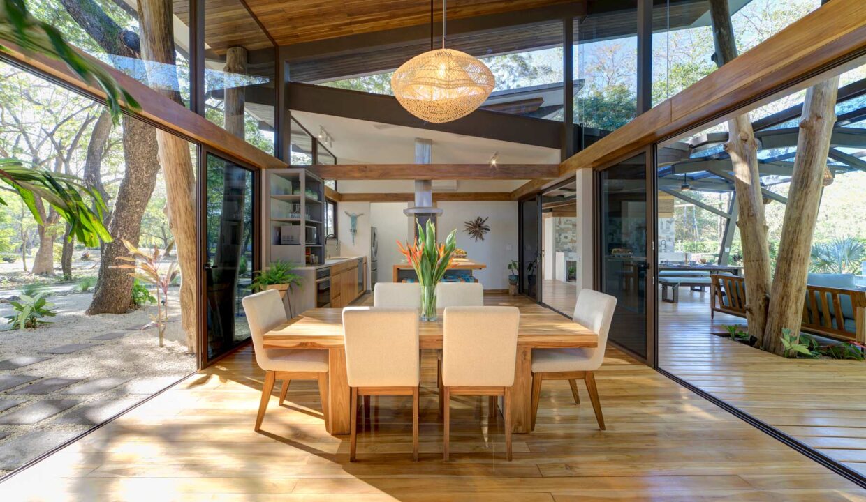Casa Manigua – Tropical Luxury Home in Las Ventanas, Playa Grande