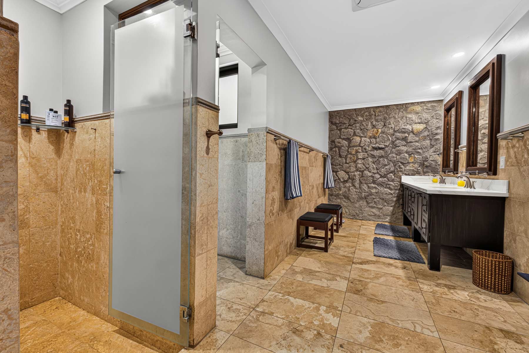 Casa Pochote | Exceptional 5-Bedroom Estate in Hacienda Pinilla