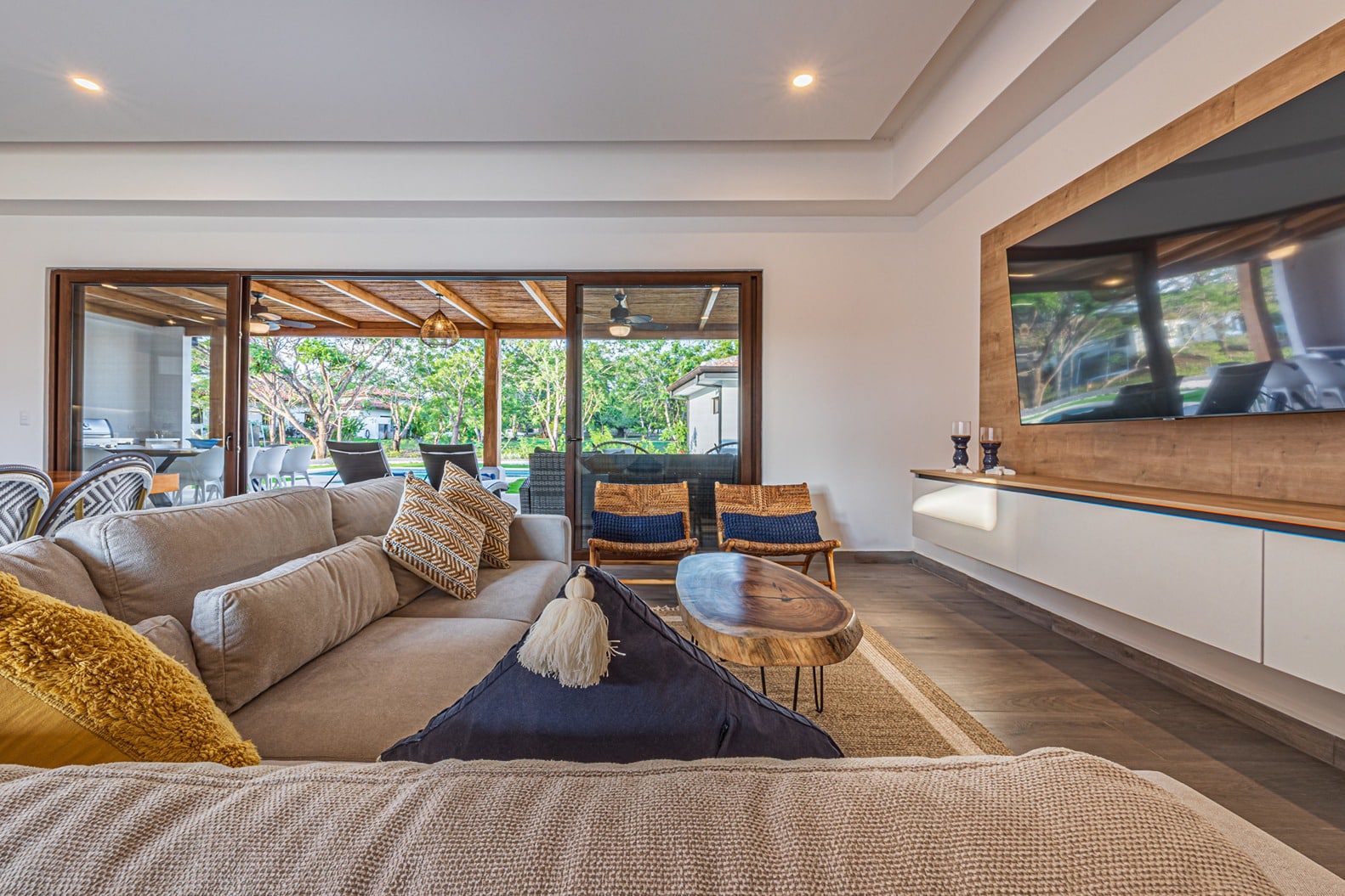 Stunning 6-Bed Villa – Hacienda Pinilla