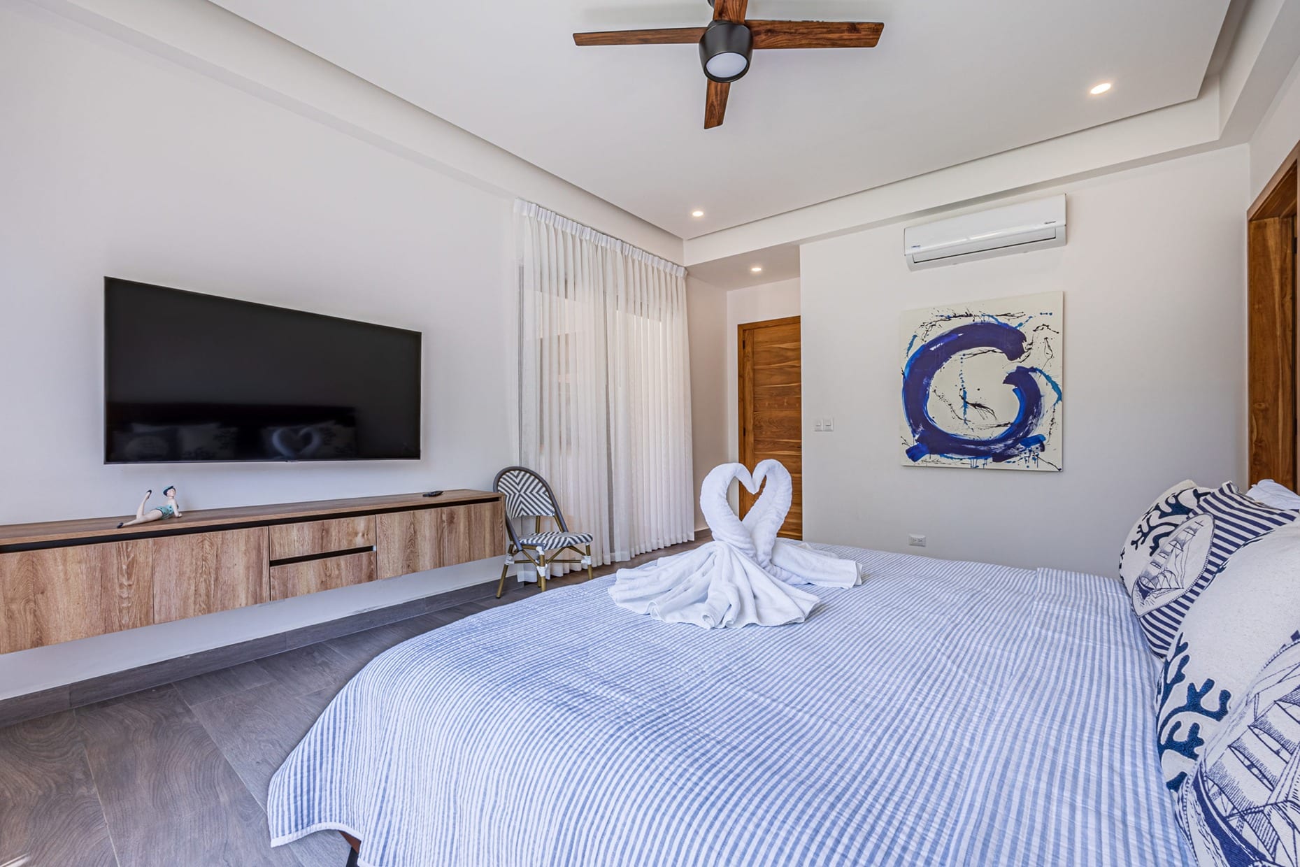 Stunning 6-Bed Villa – Hacienda Pinilla