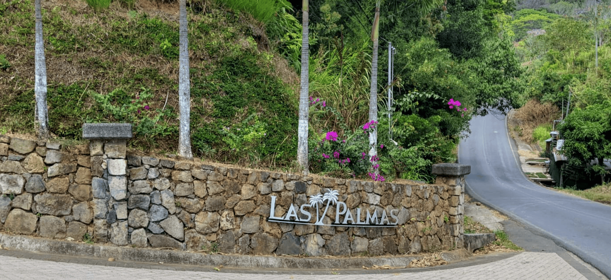 Modern Balinese Compound with Stunning Mountain and Valley Views in Atenas