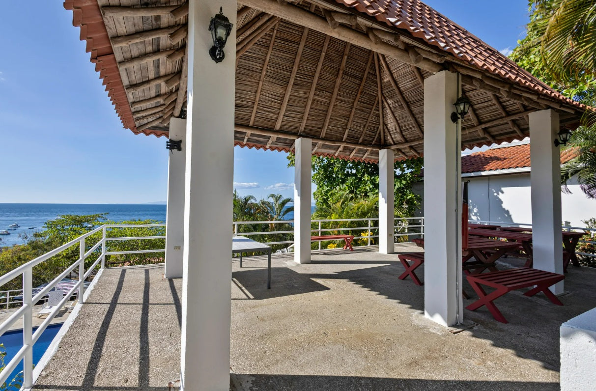 Los Almendros Villa 17 | Ocean View Retreat