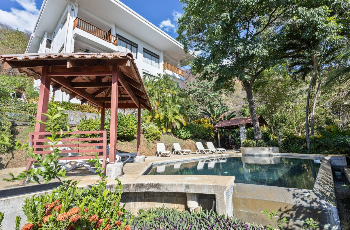 Los Almendros Villa 17 | Ocean View Retreat