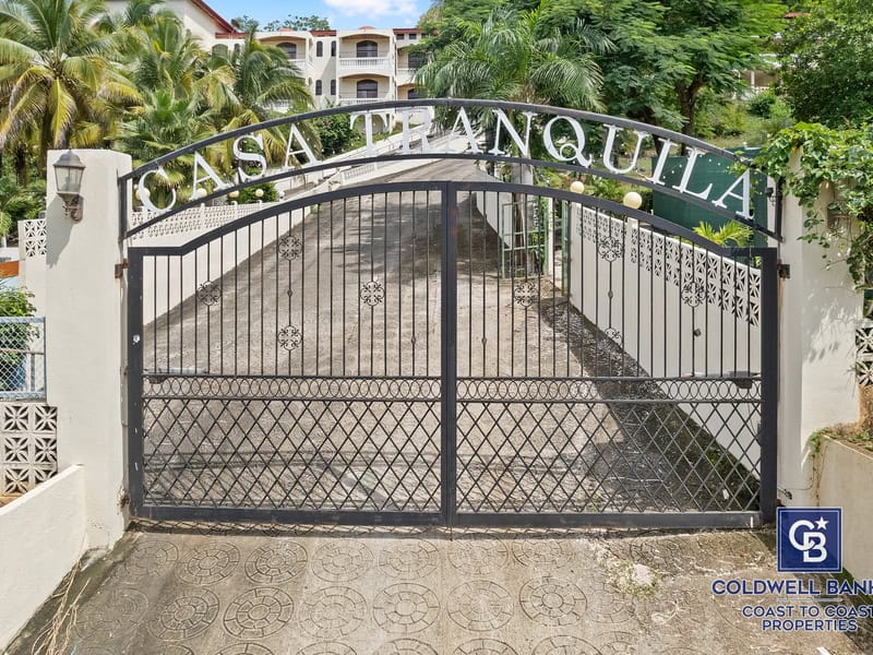 Casa Tranquila: 19-Bedroom Ocean View Estate