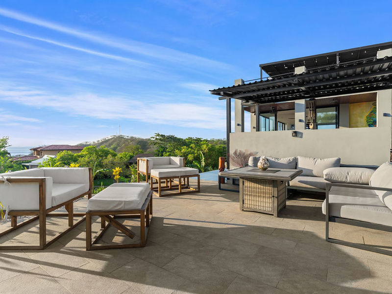 Casa Luna Amarillo | Luxury 3-Bedroom Ocean View House
