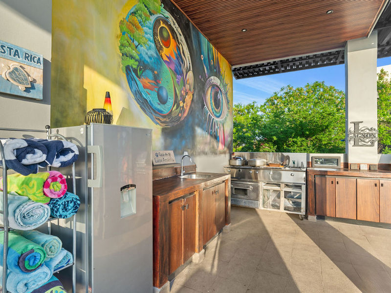 Casa Luna Amarillo | Luxury 3-Bedroom Ocean View House