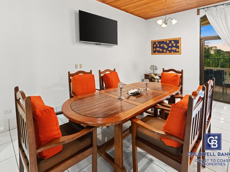 Casa Tranquila: 19-Bedroom Ocean View Estate