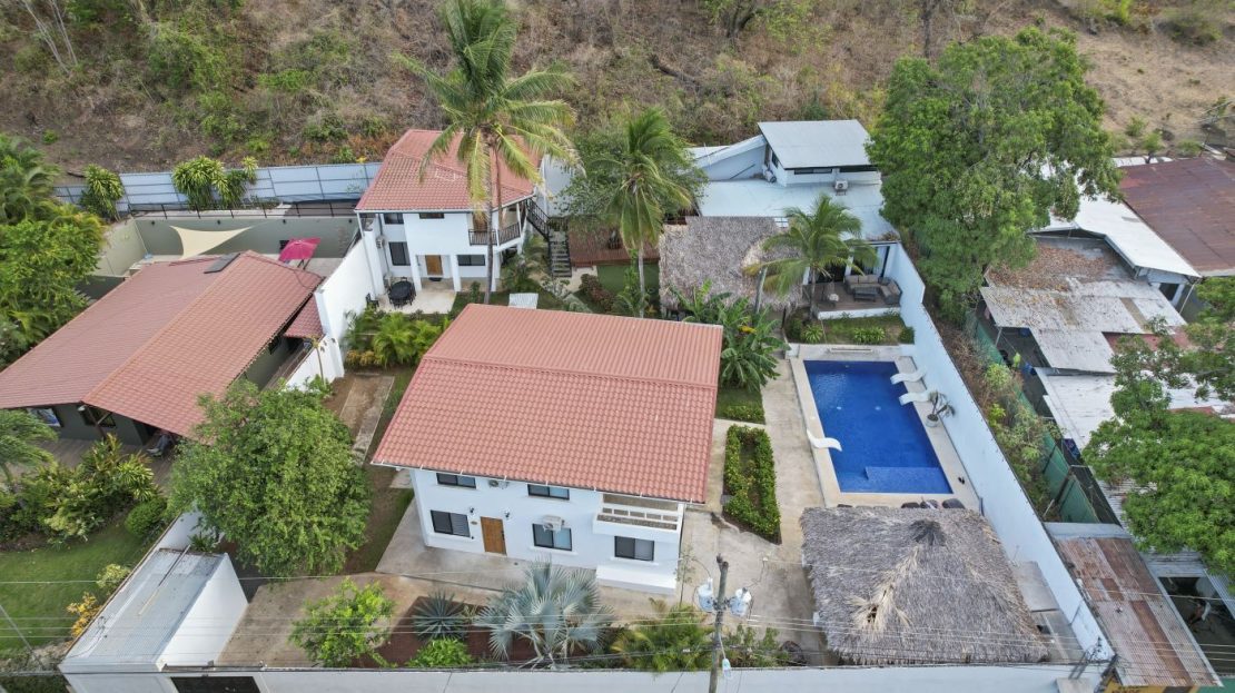 Casa Éli | Profitable Vacation Rental Complex Near the Beach