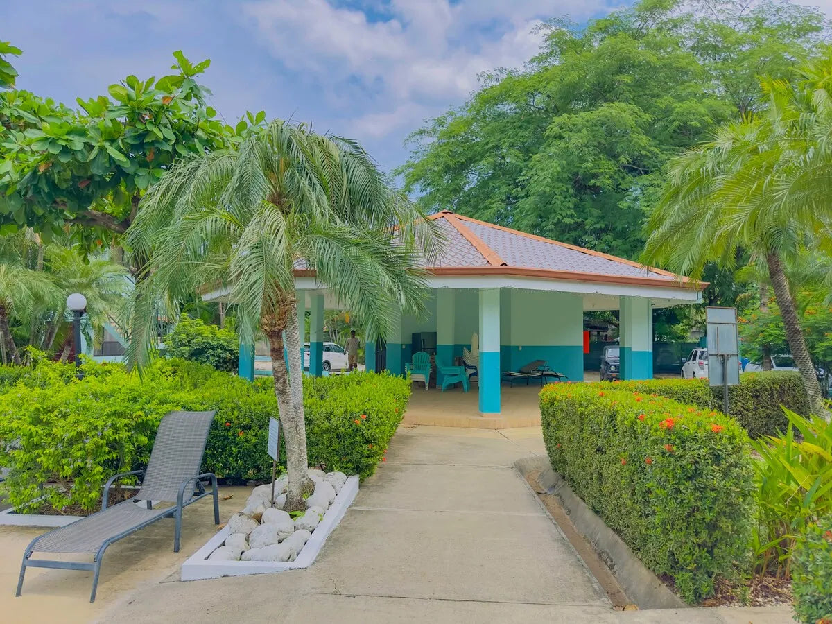 Turquoise Unit 3 | Ground-Level 2BR Condo
