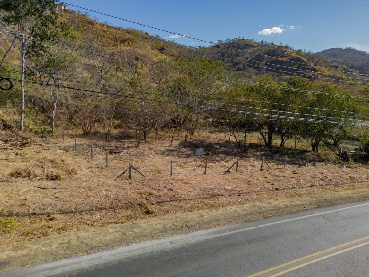 The Lot Hill - Playas del Coco