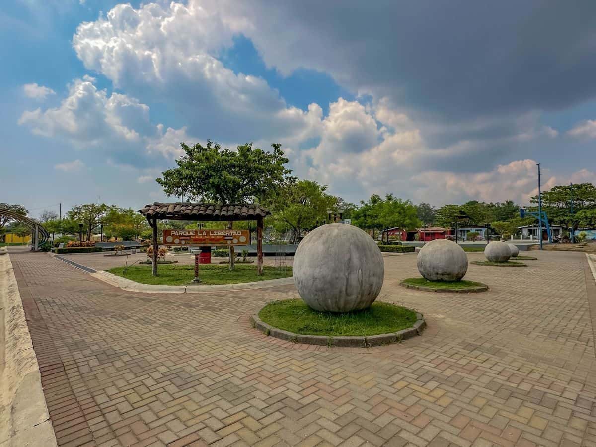 Green Grove La Libertad Lot - Embrace an Organic Lifestyle