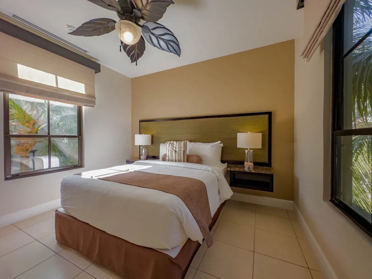 Pacifico L910 – Turnkey Condo with Premier Amenities and Coastal Living