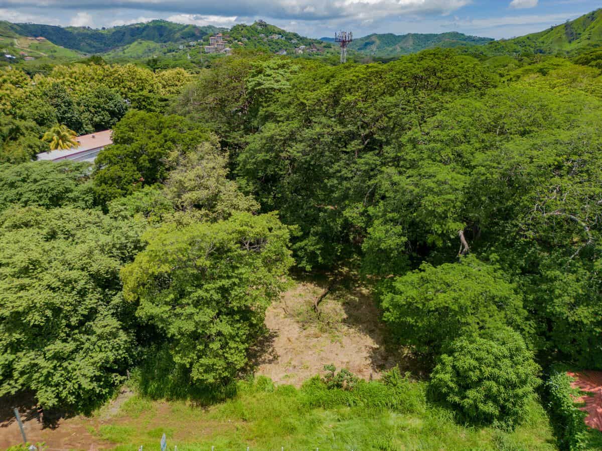 Agua Clara Lot - Central Location Property