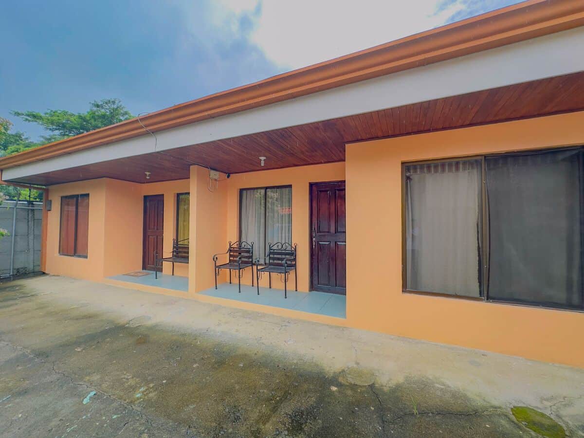 Iguana Lodgings