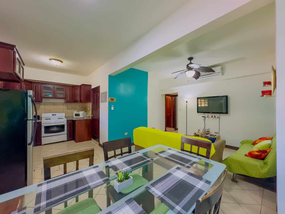 Central Place #2 - Ground Floor Condo with 2 Bedrooms and 1 Bathroom in Downtown Playas del Coco