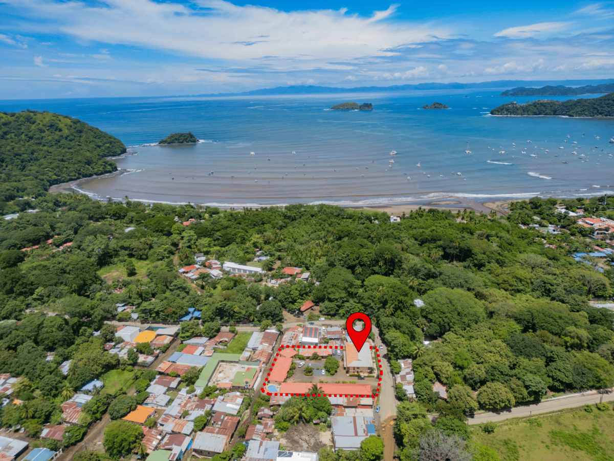 Central Place #2 - Ground Floor Condo with 2 Bedrooms and 1 Bathroom in Downtown Playas del Coco