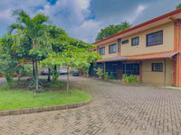 Central Place #2 - Ground Floor Condo with 2 Bedrooms and 1 Bathroom in Downtown Playas del Coco thumbnail