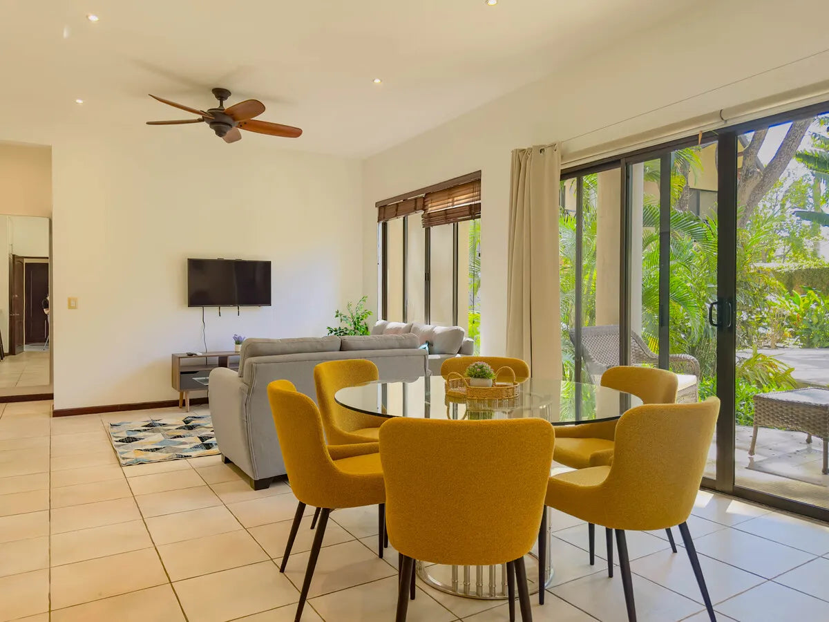 Sombras 201 – Ground-Floor Condo, Walk to Beach & Town, 2 Pools