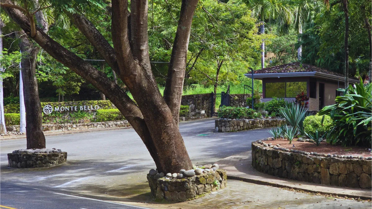Playa Hermosa 900: Prime Development Opportunity in Guanacaste