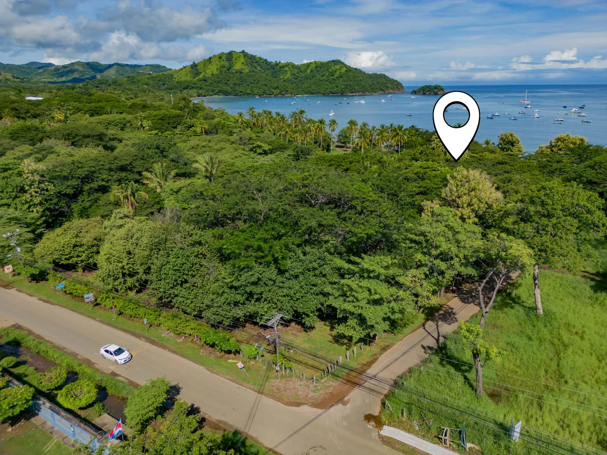 Spacious 2164m² Beachfront Parcel in Playas del Coco