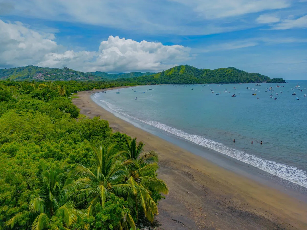 Spacious 2164m² Beachfront Parcel in Playas del Coco