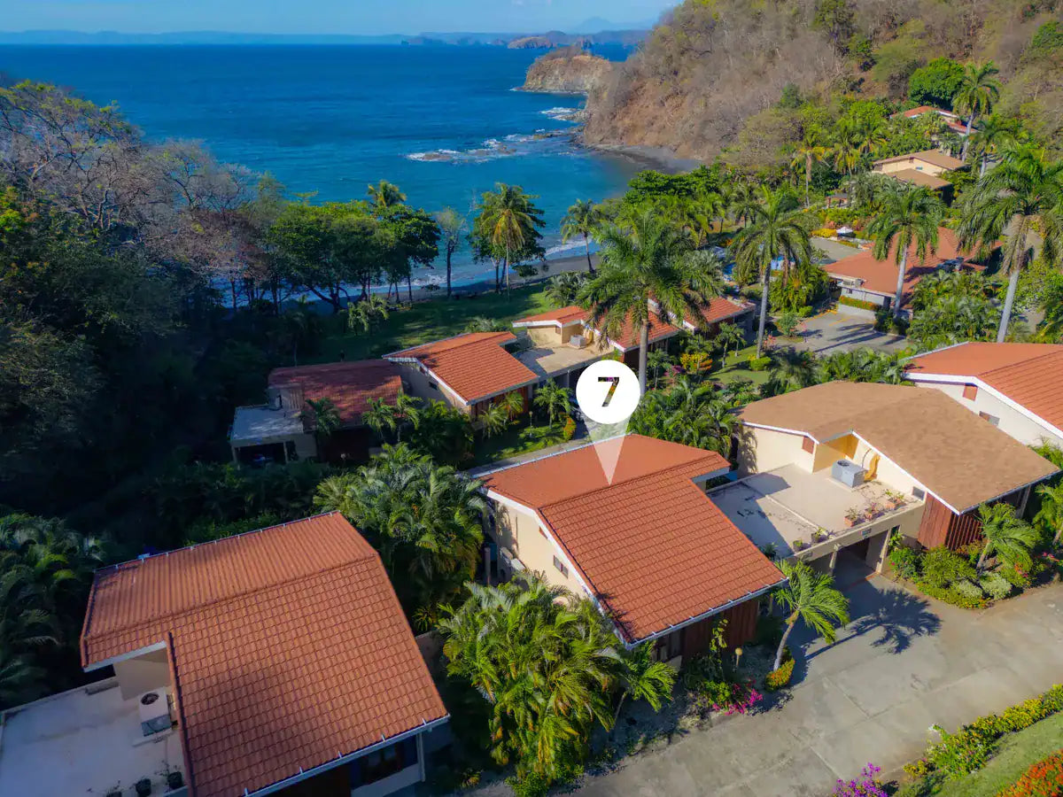 Bahia Pez Vela 7 – Renovated Ocean View Villa in Beachfront Community, Just Steps to the Sand