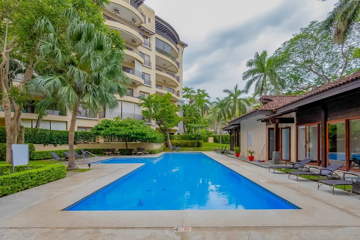 Hermosa del Mar 2-1B – Easy Access & Private Yard in Playa Hermosa