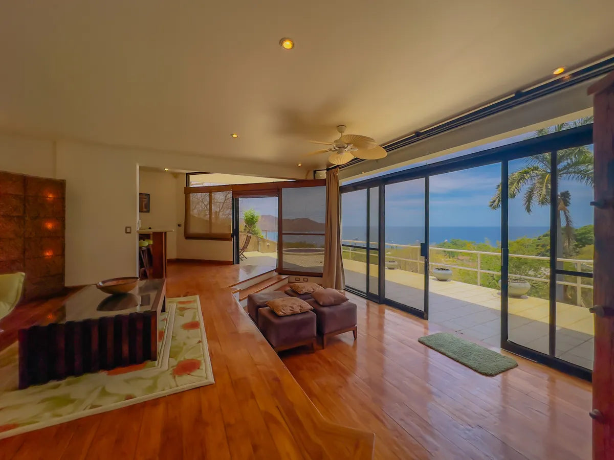 Laguna Vista | Sunset Ocean Views, Privacy & Room to Personalize