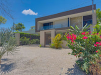 Casa Dorada – Elegant Home in the Heart of Playas del Coco thumbnail