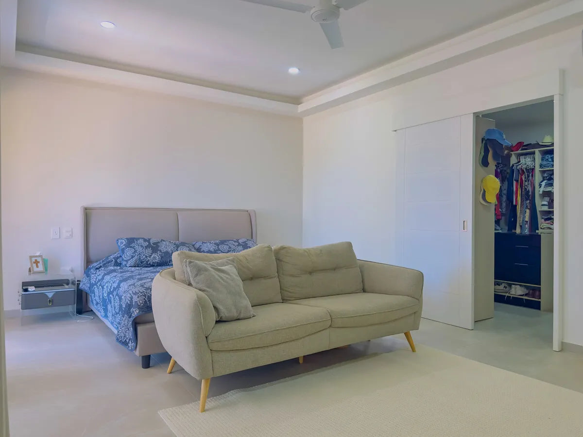 Casa Dorada – Elegant Home in the Heart of Playas del Coco