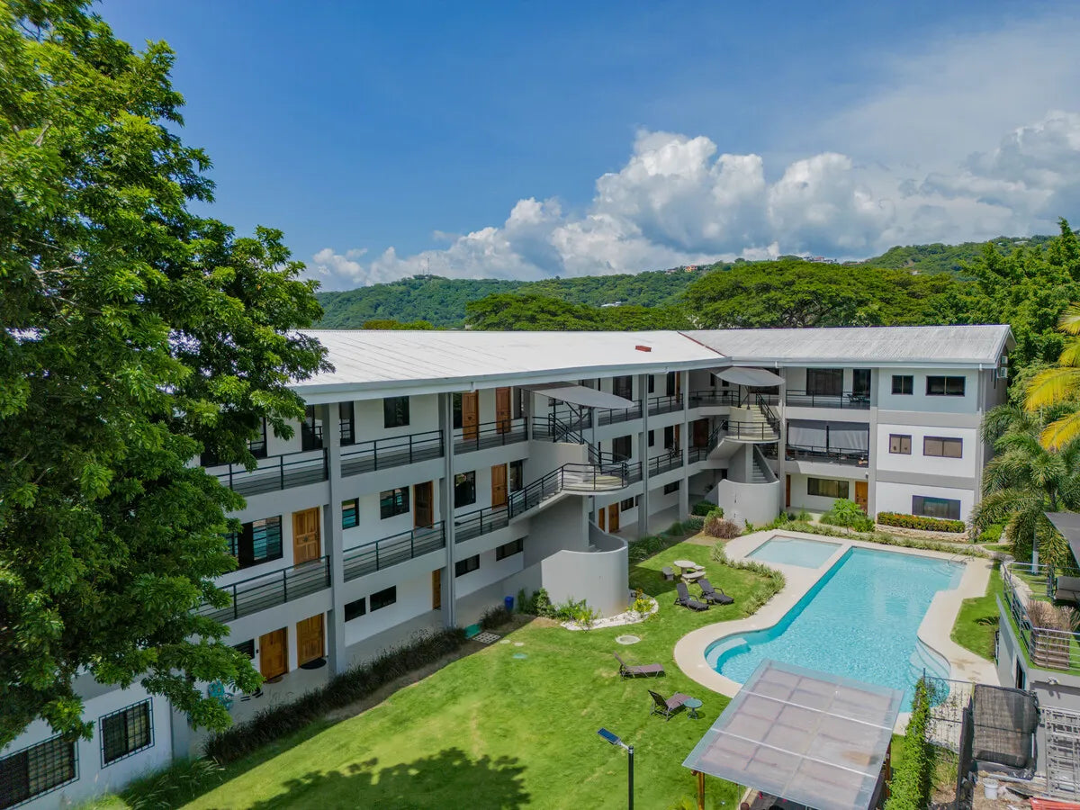 Paradizio 208 – Covered Parking Included | Walk to Beach & Town