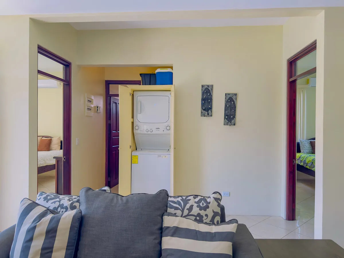 Valle Verde 13 – Ground-Floor Condo with Spacious Terrace & Access to 2 Pools in Playas Del Coco
