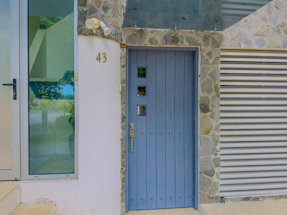 Almendros 43 – Beachfront Luxury Awaits in Playa Ocotal