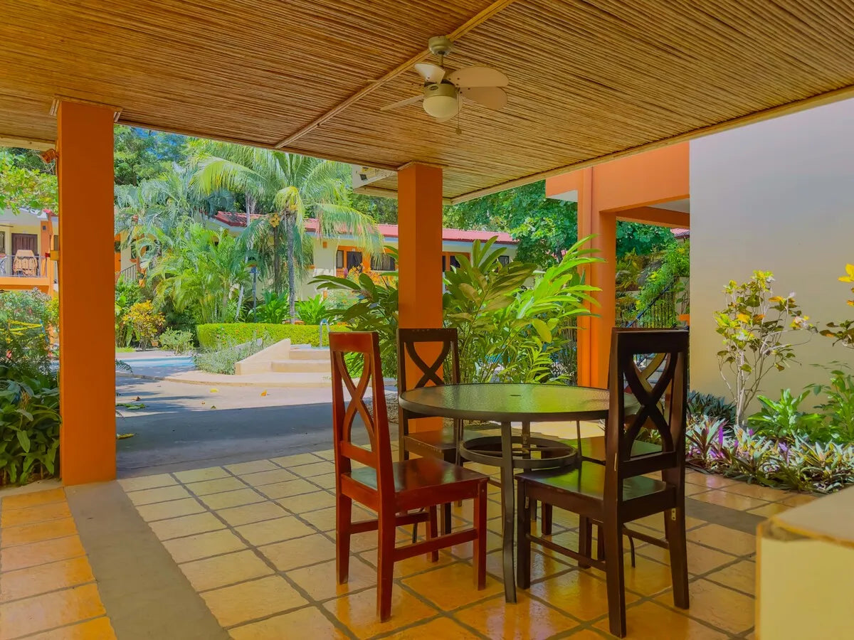 Cocomarindo 48 | Prime 1-BR Condo in Playas del Coco