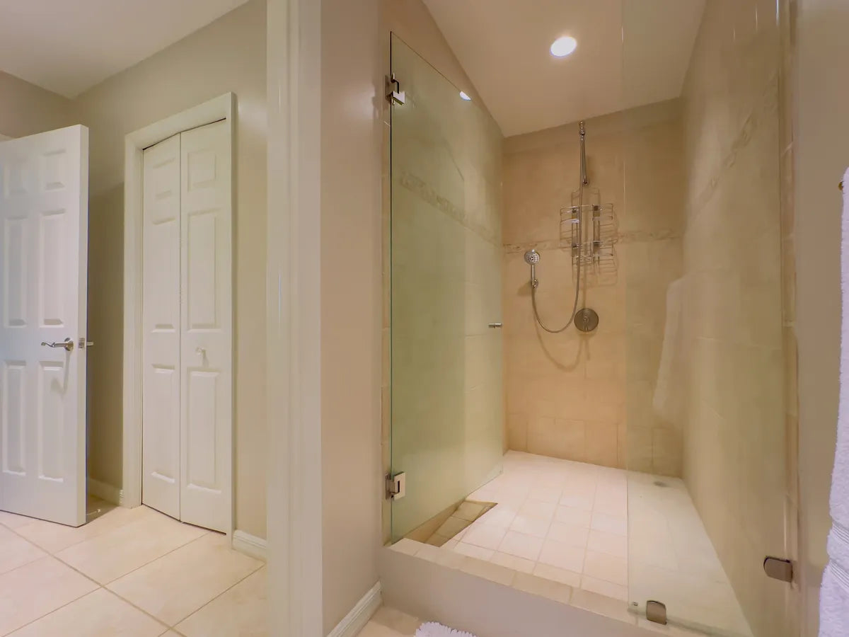 Pacifico Townhouse 101 – 4BR/4BA with Beach Club Access