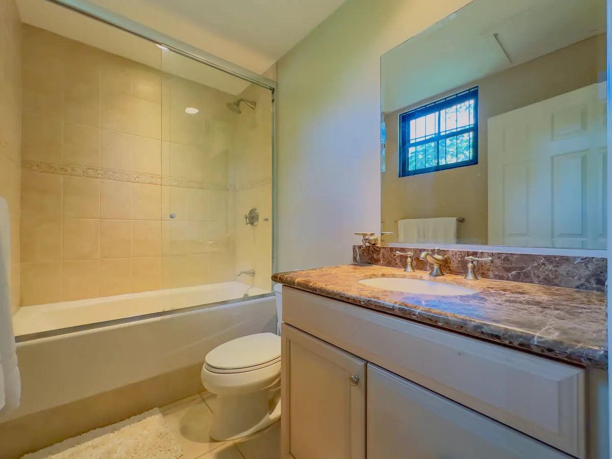 Pacifico Townhouse 101 – 4BR/4BA with Beach Club Access