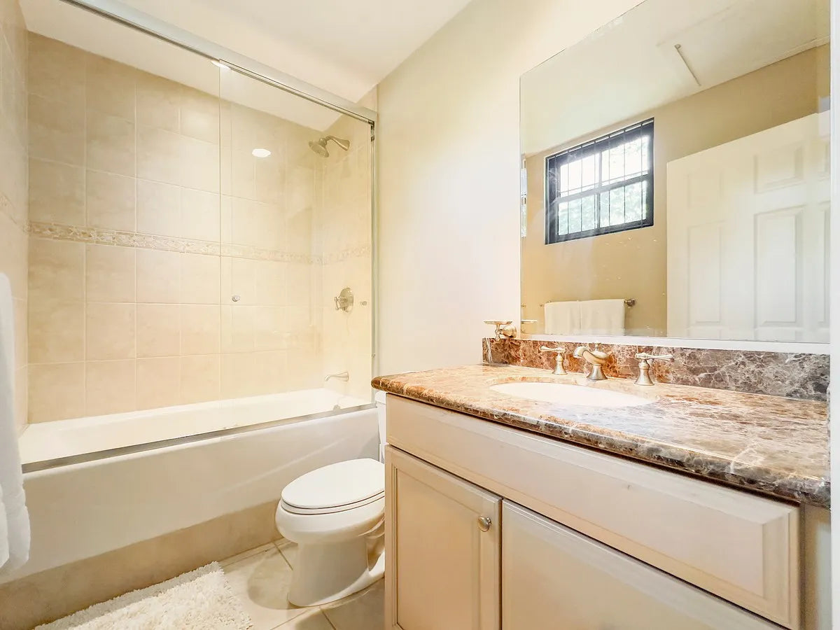 Pacífico Townhouse 101 | Spacious 4-Bedroom Home in Playas del Coco
