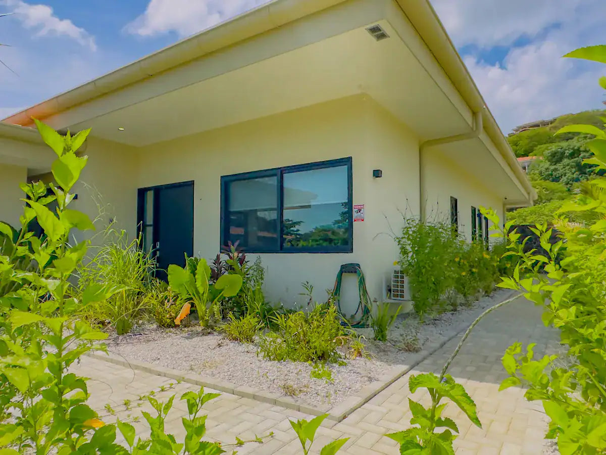Casa AraMar – Modern One-Level Home with Solar, Pool & Club Access in Coco Bay Estates