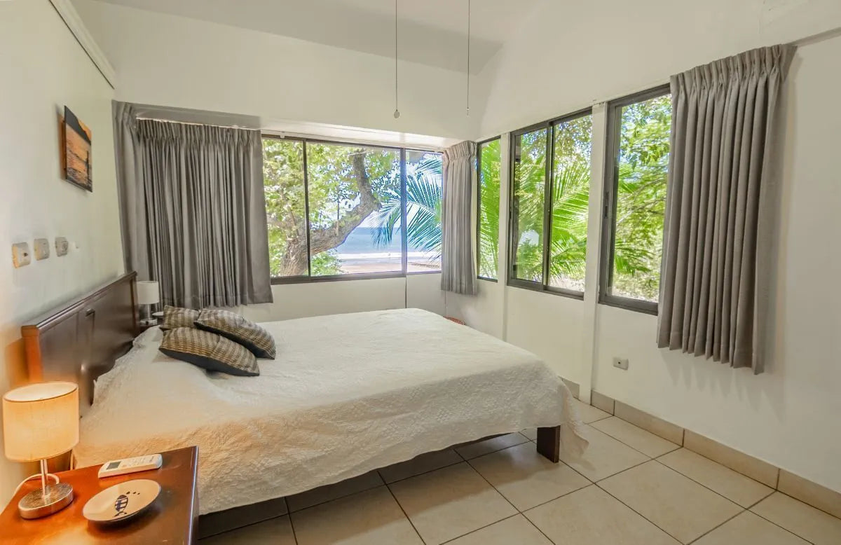 Botanikos – Coastal Duplex with Adjacent Land in North Playas del Coco