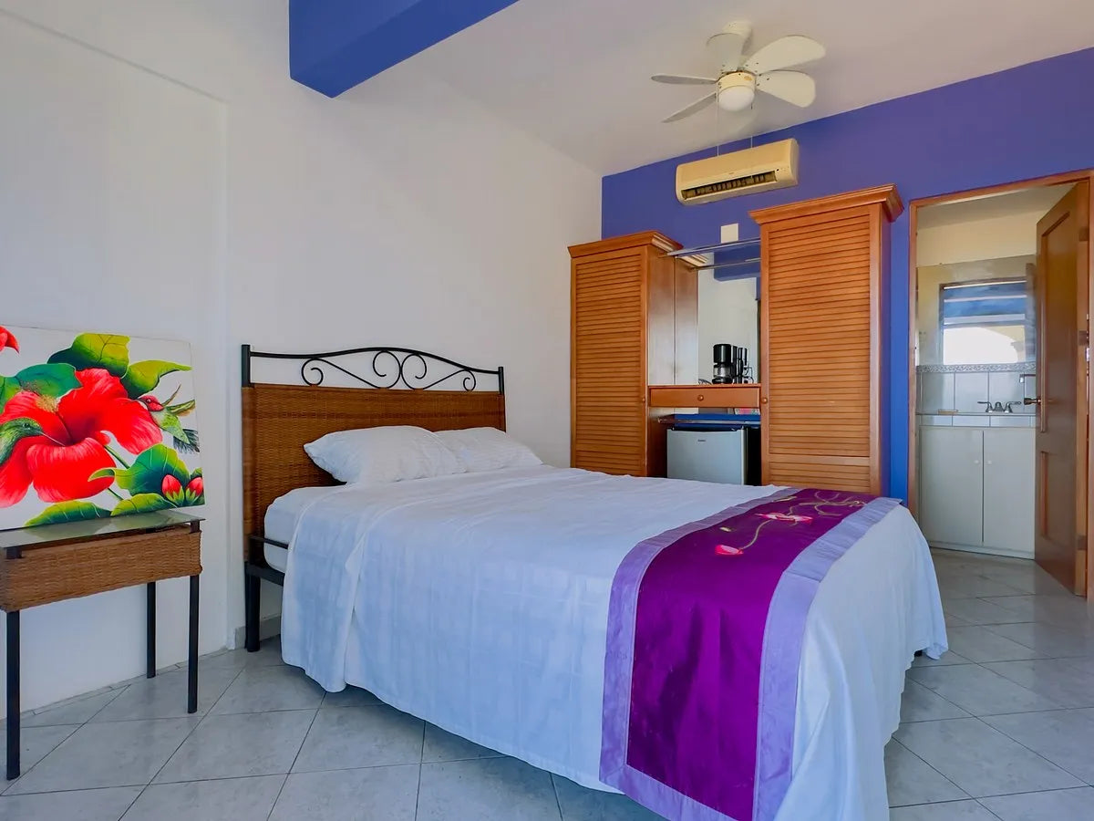 Lookout Suites | Ocean-View Boutique Hotel with Rooftop Restaurant in Playas del Coco