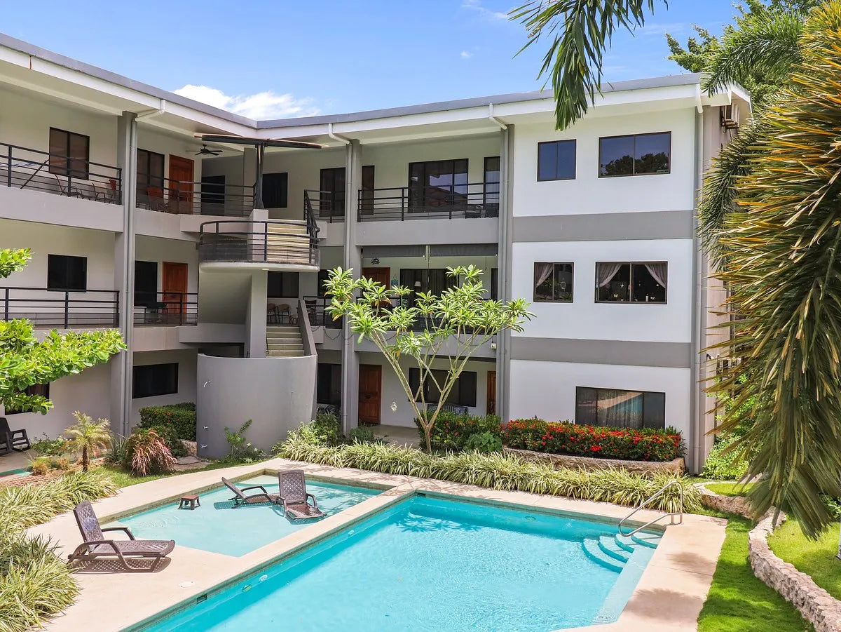 Paradizio 209 | Spacious 2-Bedroom Condo Steps from Beach & Town