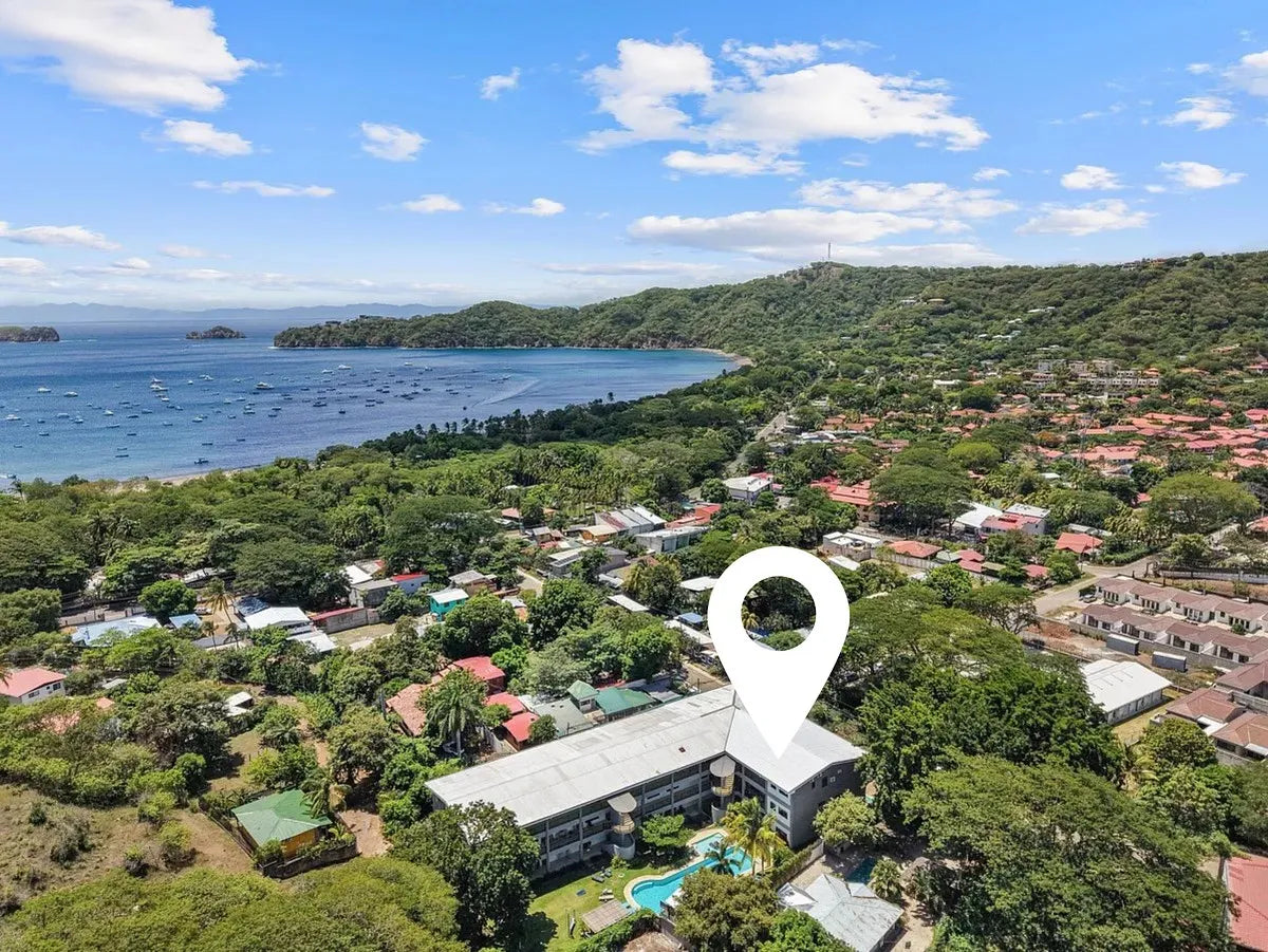 Paradizio 209 | Spacious 2-Bedroom Condo Steps from Beach & Town